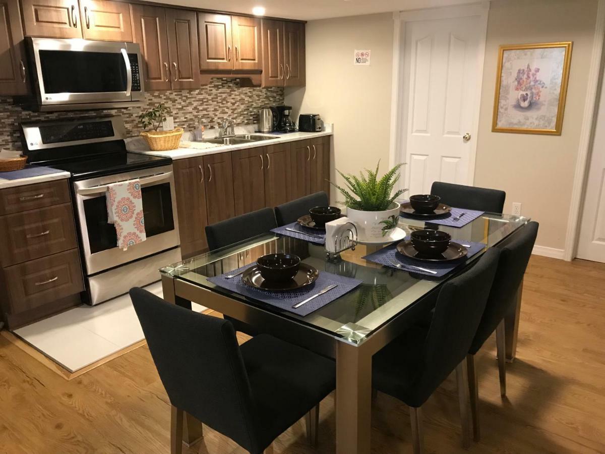 Self Check-In Spacious Apartment With Full Kitchen أوتاوا المظهر الخارجي الصورة