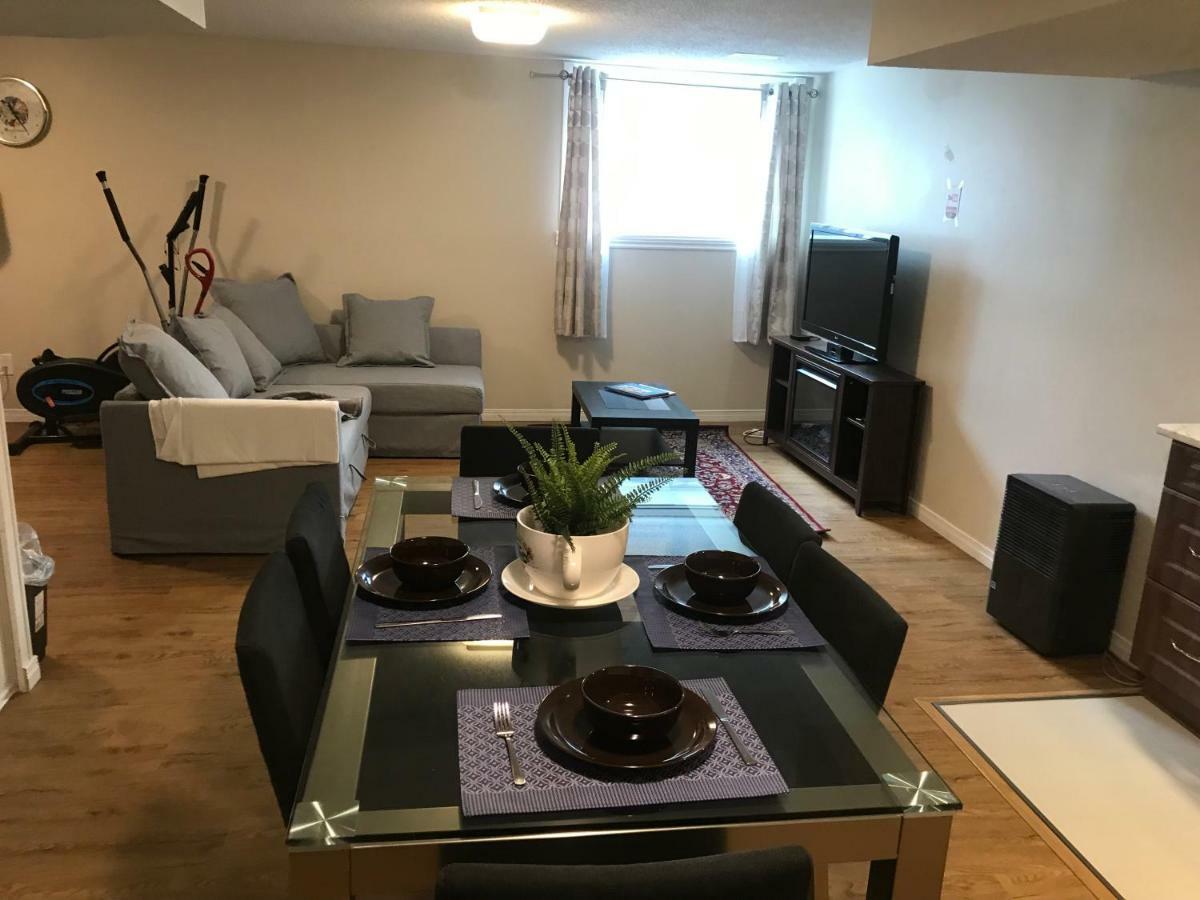 Self Check-In Spacious Apartment With Full Kitchen أوتاوا المظهر الخارجي الصورة