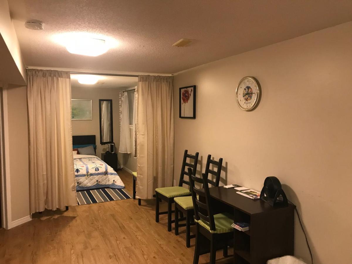 Self Check-In Spacious Apartment With Full Kitchen أوتاوا المظهر الخارجي الصورة